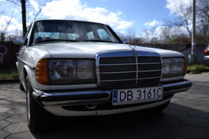 Mercedes W123