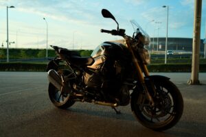 BMW R1200R